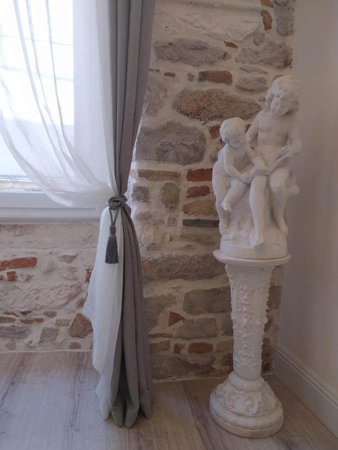 Apartment Antique Zadar - City Center Luaran gambar