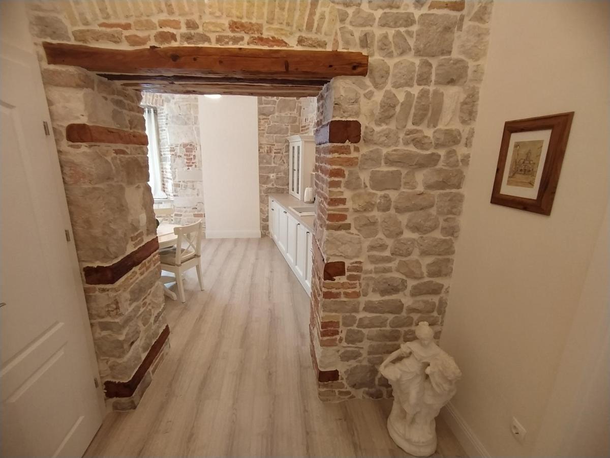 Apartment Antique Zadar - City Center Luaran gambar