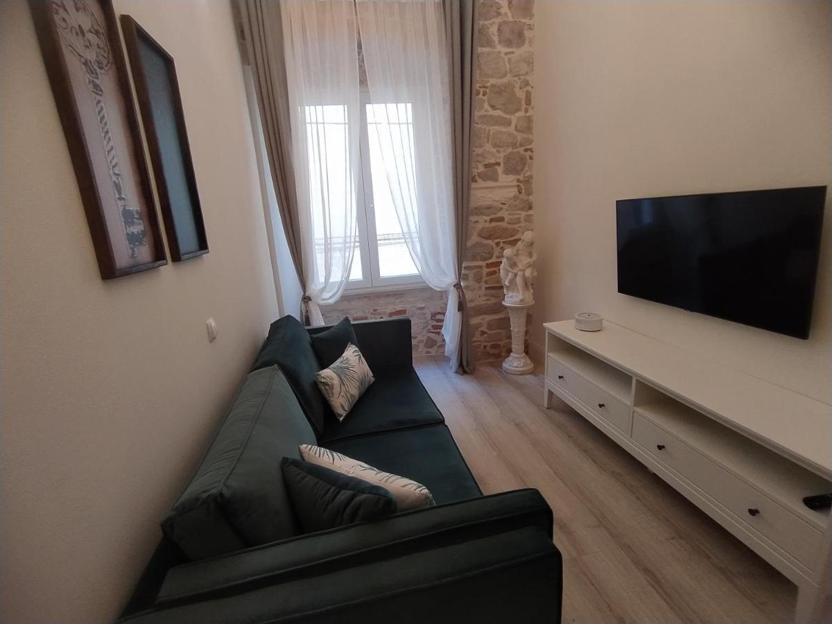 Apartment Antique Zadar - City Center Luaran gambar