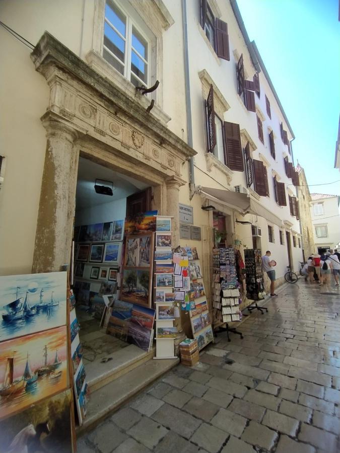 Apartment Antique Zadar - City Center Luaran gambar