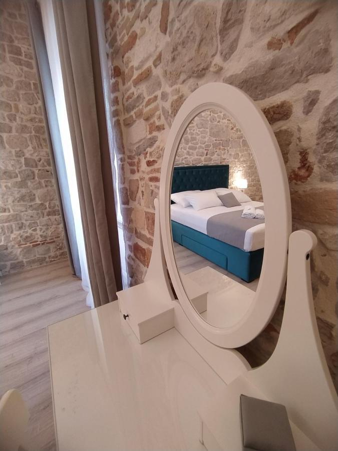 Apartment Antique Zadar - City Center Luaran gambar
